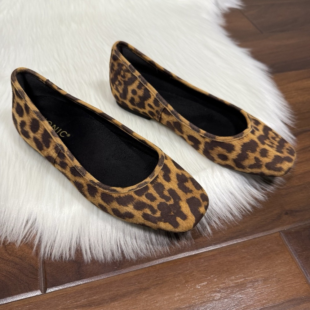 Vionic Women's Size 6 Leopard Suede Orinda‎ Square Toe Slip On Ballet Flat